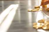 Goldnachfrage Q1 2026: Investment boomt, Schmuck bricht ein