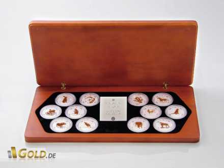 Lunar I Serie Gilded (vergoldet) in edler Holzschatulle 