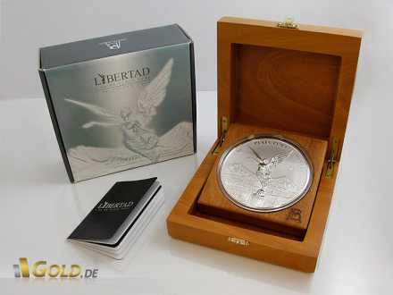 1-kg-Silbermünze Libertad: Edle Holzbox und COA